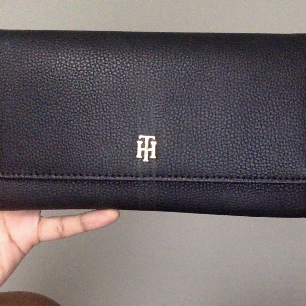 Tommy hilfiiger wallet